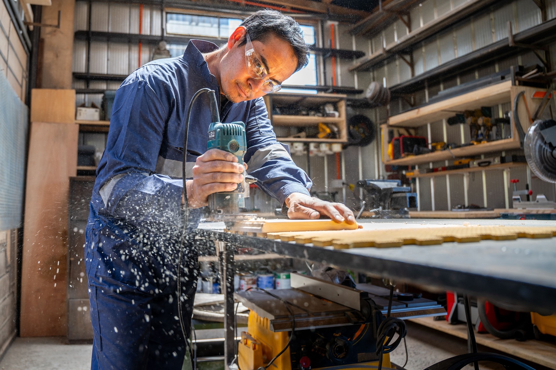 Mastering Wood: Precision with a Router
